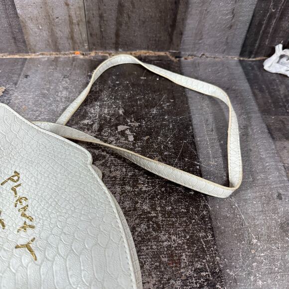 Betsey Johnson XOX KITSCH FISHY Crossbody Angel - Picture 9 of 13